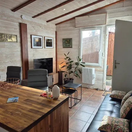 Дом отдыха La Maison Du Bonheur *